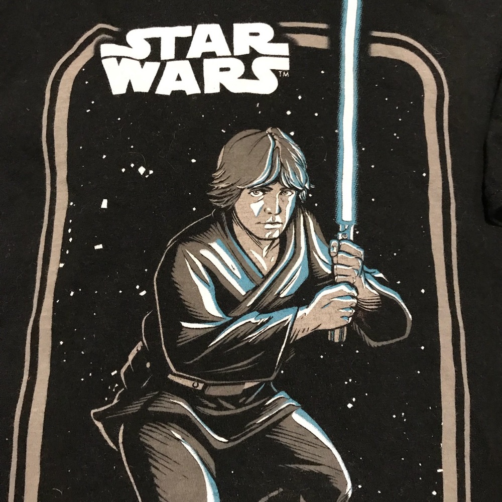 Star Wars unisex shirt.
